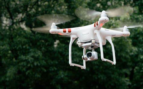 5G網(wǎng)聯(lián)無人機(jī)騰飛！為生產(chǎn)生活插上&ldquo;智慧翅膀&rdquo;